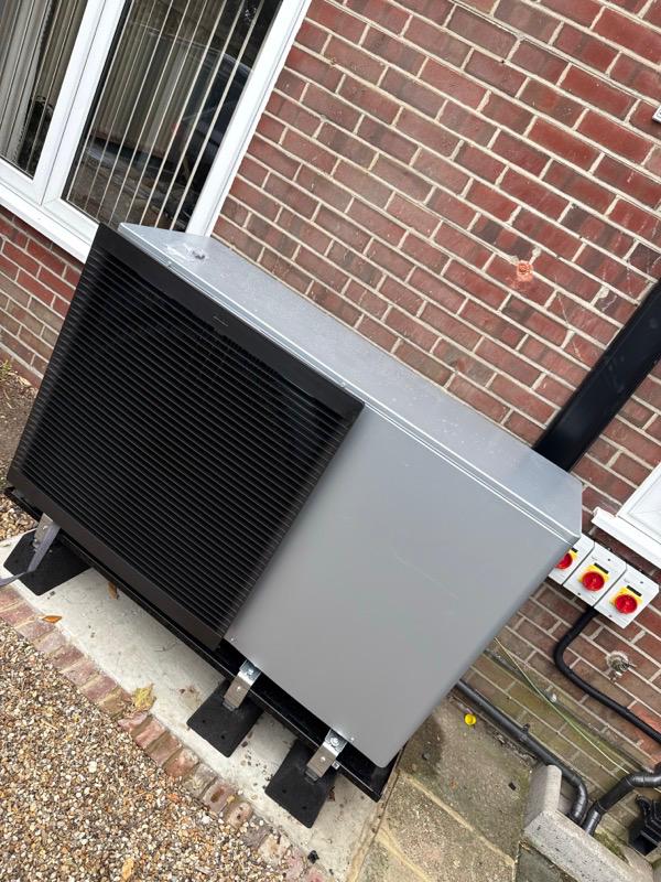 TPS Eco renewable energy installation in Kent - Project 1