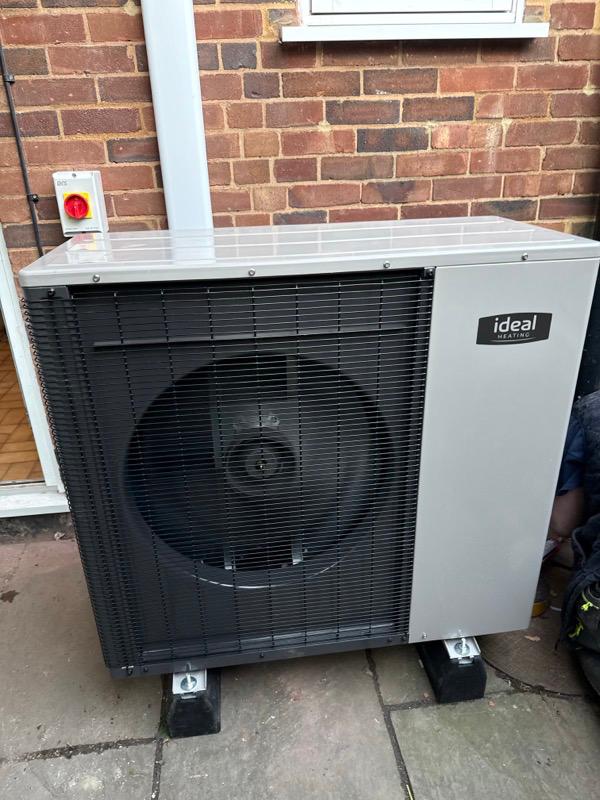 TPS Eco renewable energy installation in Kent - Project 24