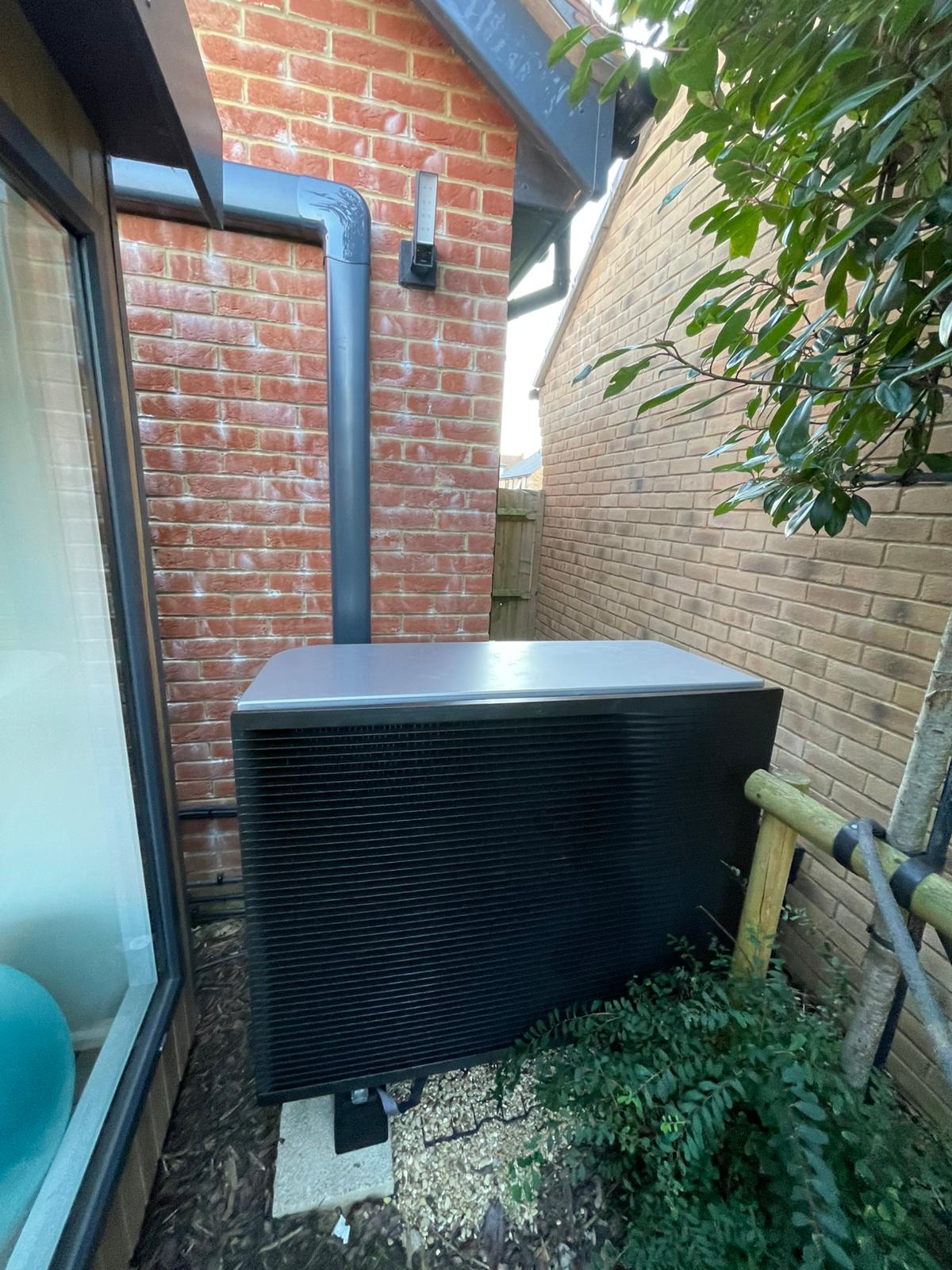 TPS Eco renewable energy installation in Kent - Project 34