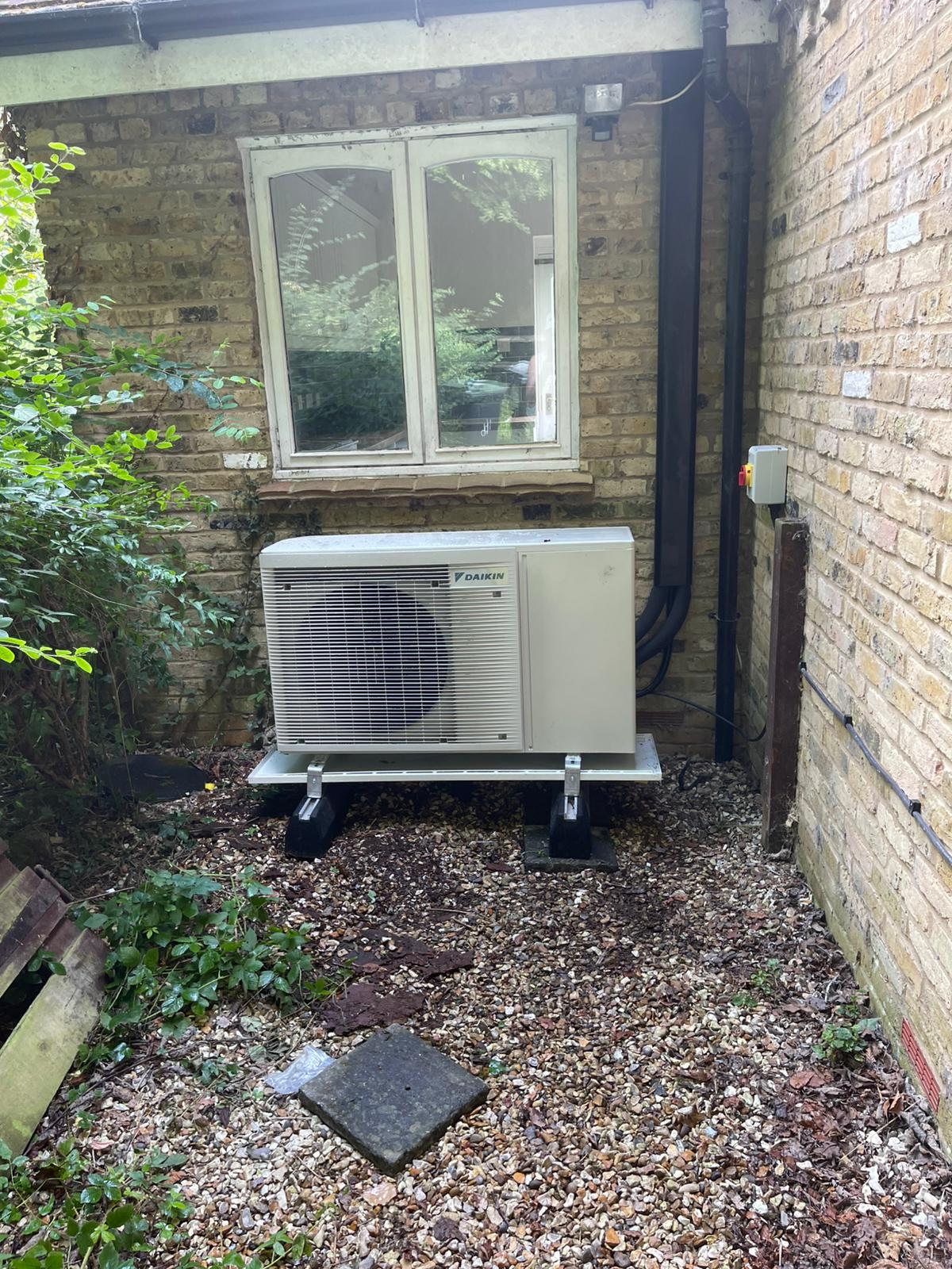 TPS Eco renewable energy installation in Kent - Project 35